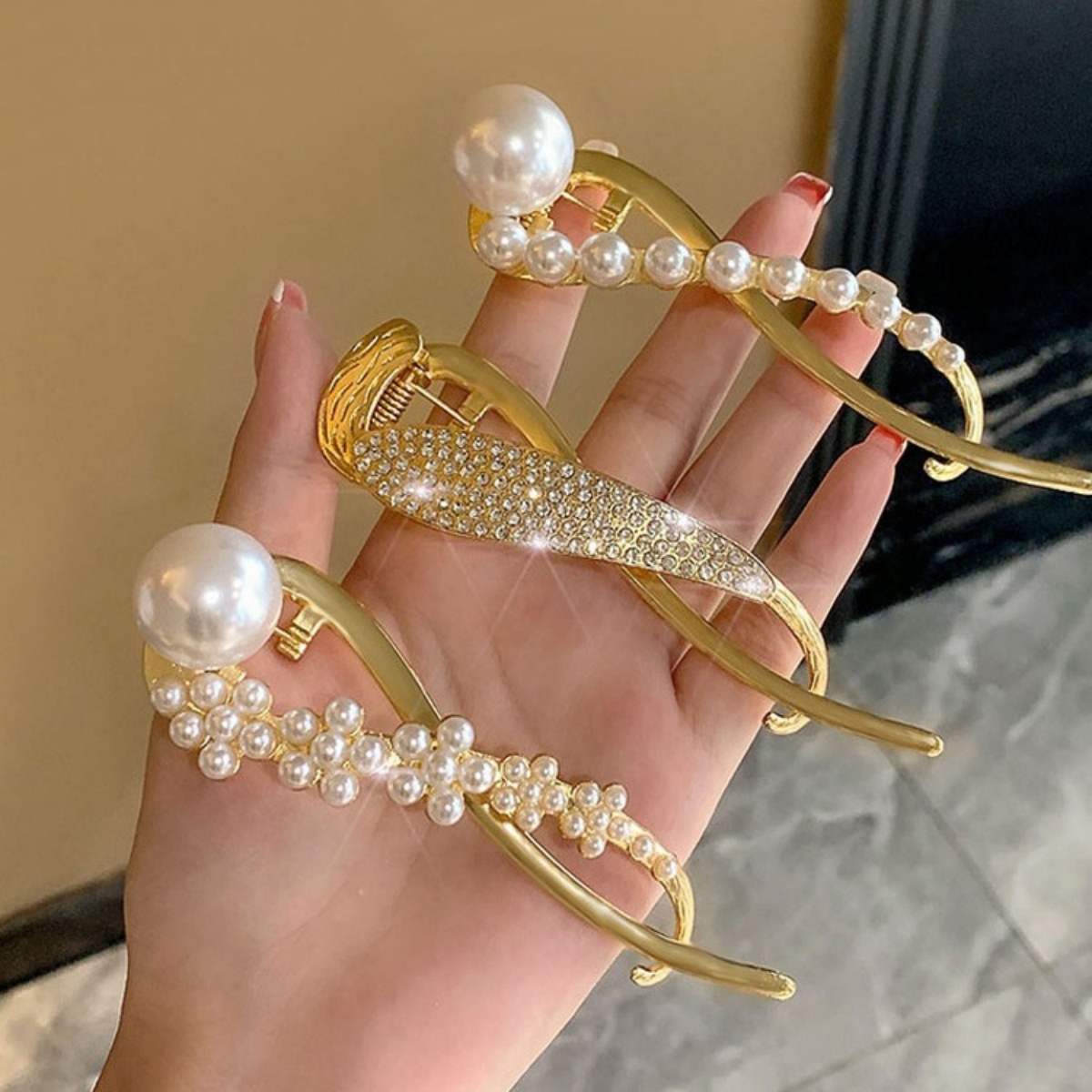 Elegant Glitter ไข่มุกผมคลิปสํ - Korean Daily Lifestyle บทวิจารณ์และราคา