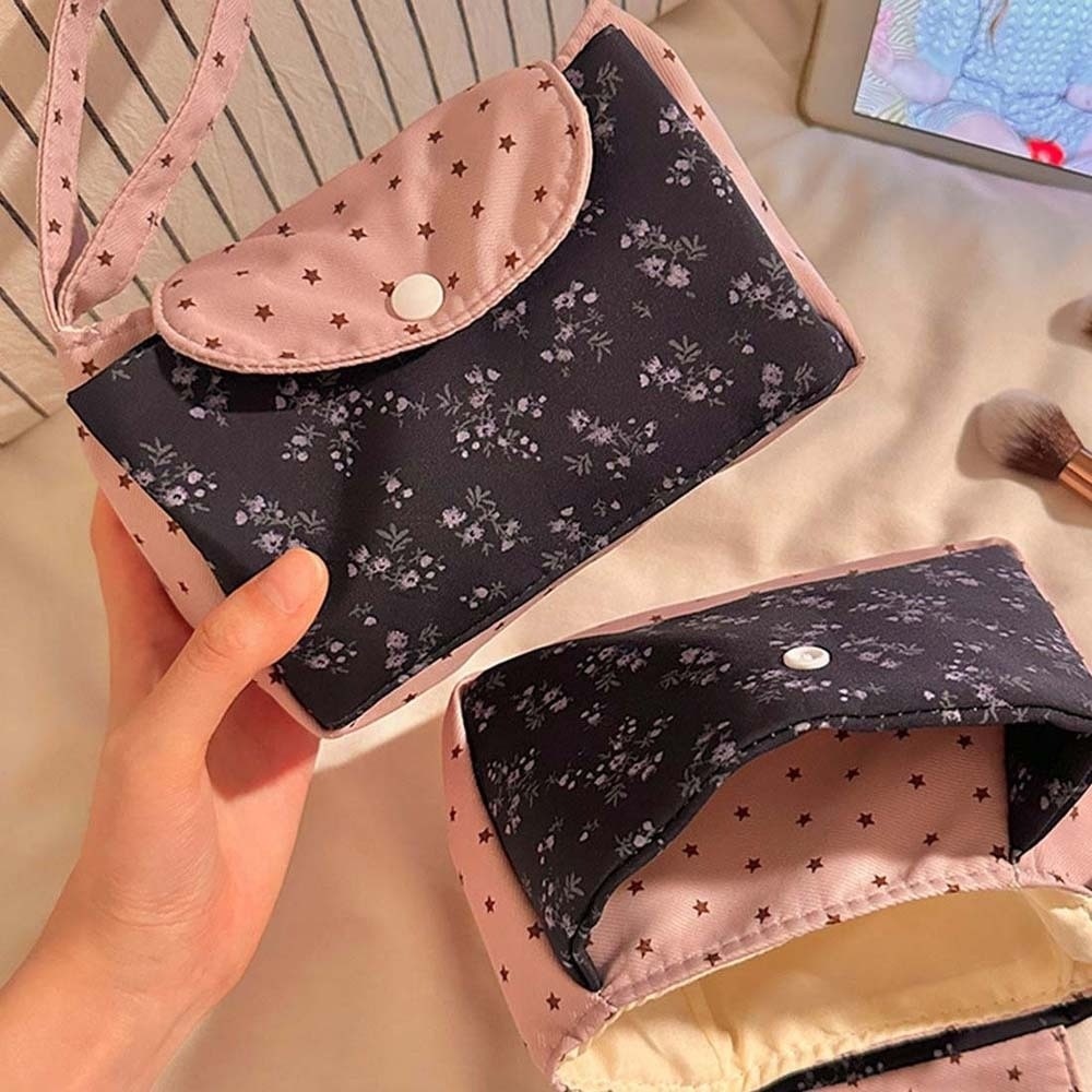 กระเป๋าแต่งหน้าลายดอกไม้สีม่วง - Lifestyle Of Korean บทวิจารณ์และราคา